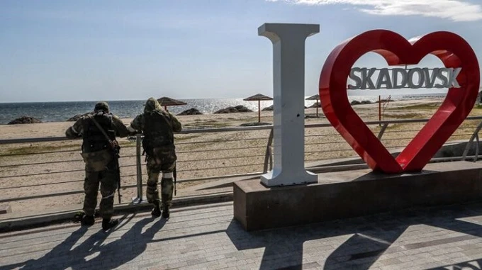 В Скадовске оккупанты сворачивают работу администраций и вывозят документы - Генштаб