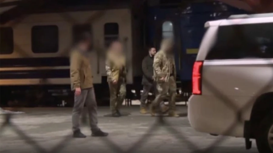 Зеленский прибыл в Польшу поездом, а оттуда вылетел в США