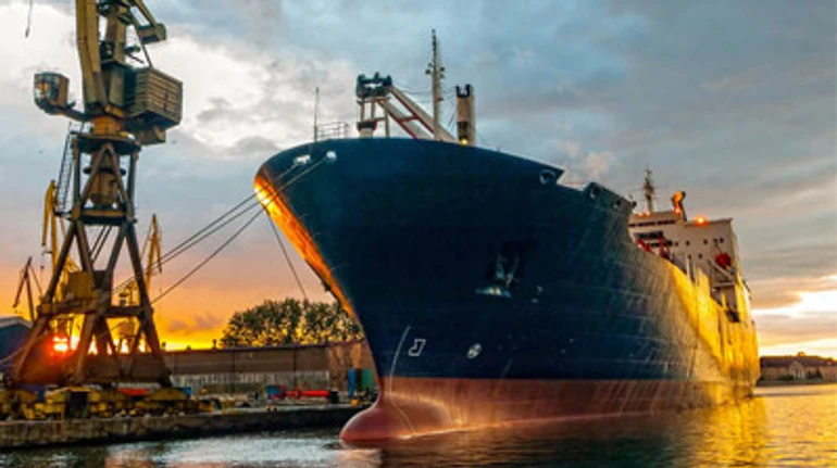 Как заблокировать морскую торговлю России