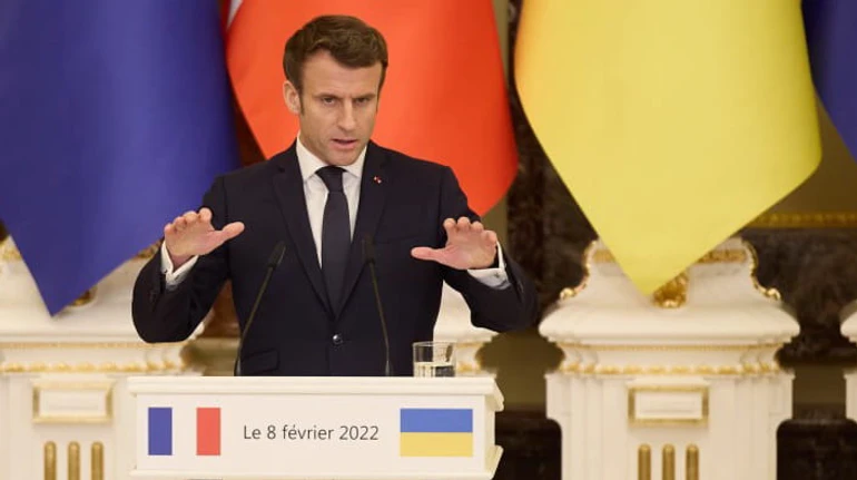 Макрон с переворотом: как лидер Франции попытался понравиться Путину, но не изменить Украине