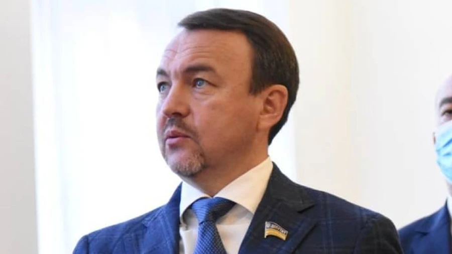 У Закарпатській облради звільнили голову-слугу