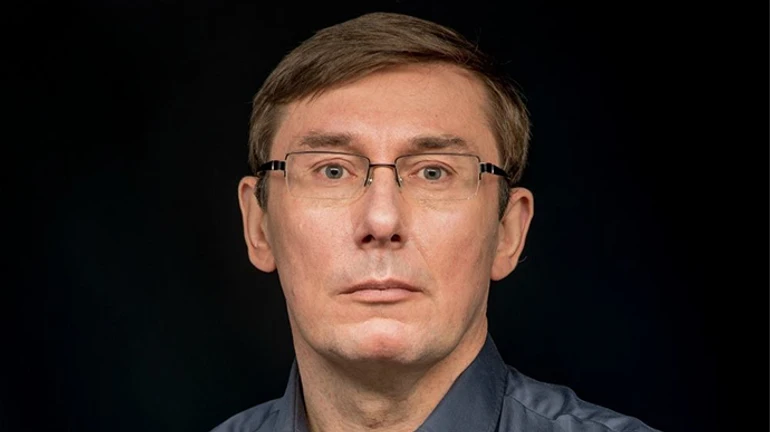 Луценко будет вести политическое шоу на канале Порошенко