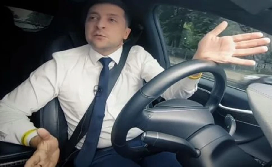 Зеленський зізнався, що не довіряє нікому, крім людей зі свого кола