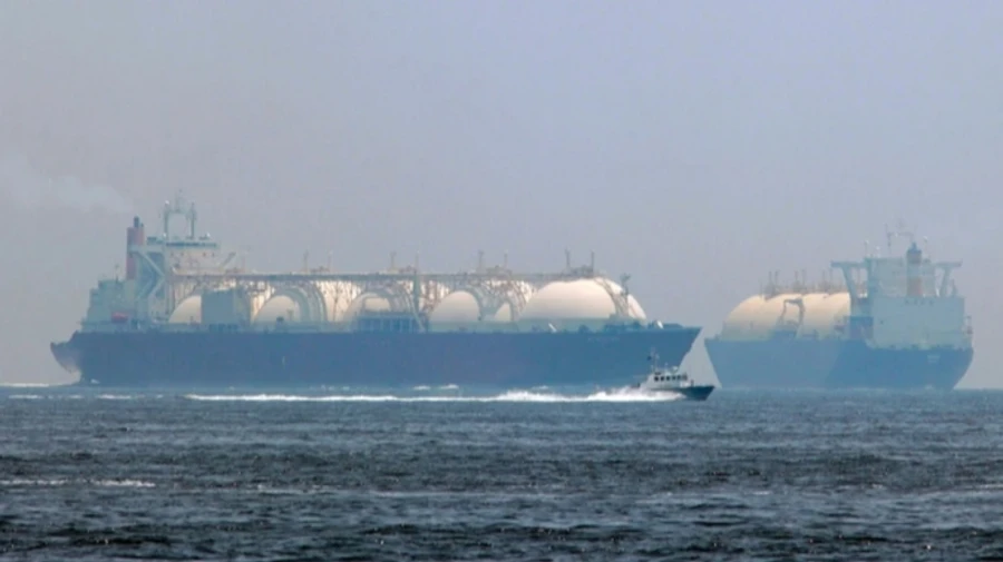 Russia cuts liquefied gas exports, while shipments to China rise by 44%