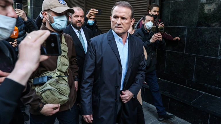 Медведчук: На переговоры с боевиками официально уполномочили Турчинов и Порошенко