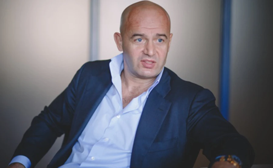 Кононенко: Не два і не три нардепи ходять у Раду зі зброєю 