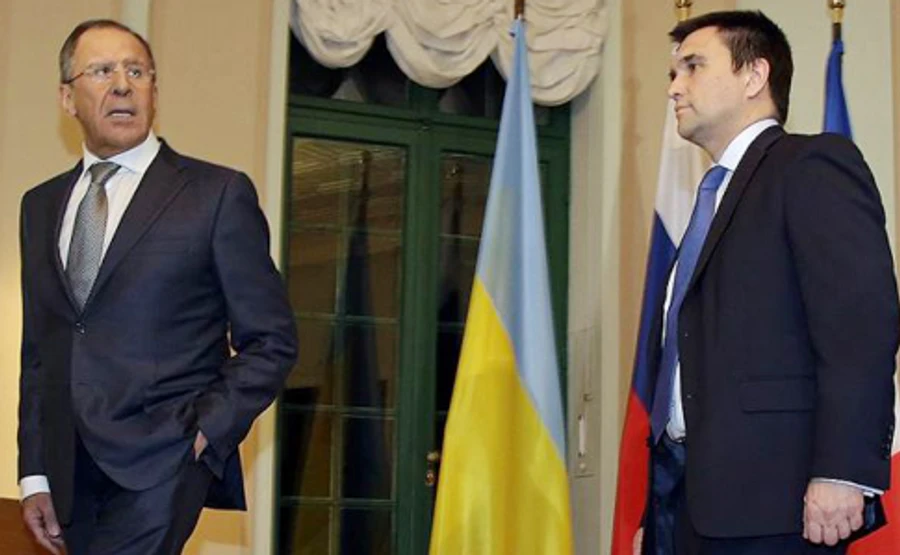 Клімкін поговорив із Лавровим про заручників і миротворців ООН