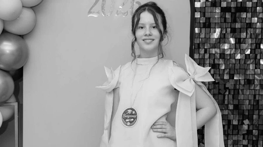Woman pulled husband from rubble but could not save her daughters: sisters, 5 and 10, killed in Russian strike on Sumy