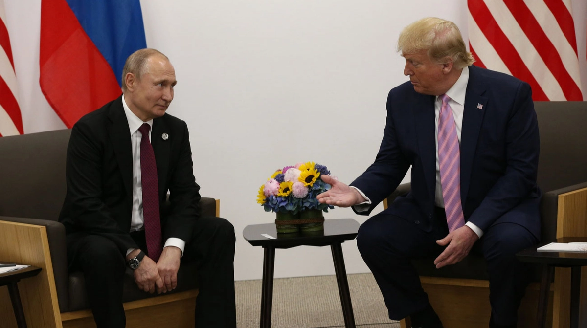 NYT: Trump considers "appeasing" Russia with business deals before hostilities end