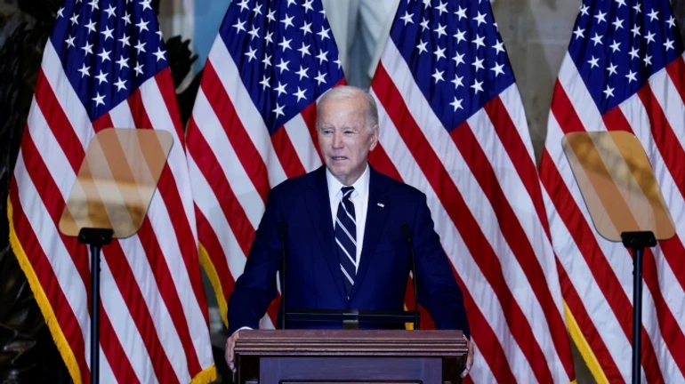 Biden sharply reacts to blocking bill with aid for Ukraine in Senate