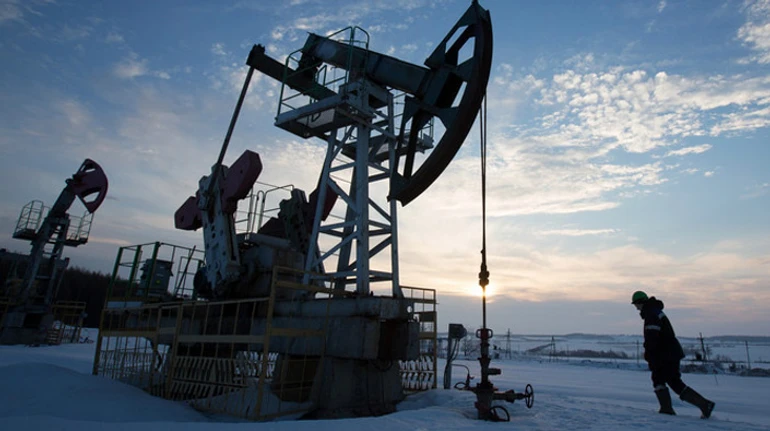 Запад наступает. Как усилят санкции против российской нефти