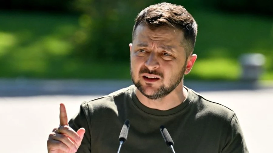 Zelenskyy calls on West to close borders to all Russians