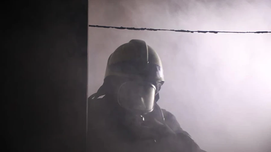 У Києві горів гуртожиток, евакуювали 50 осіб