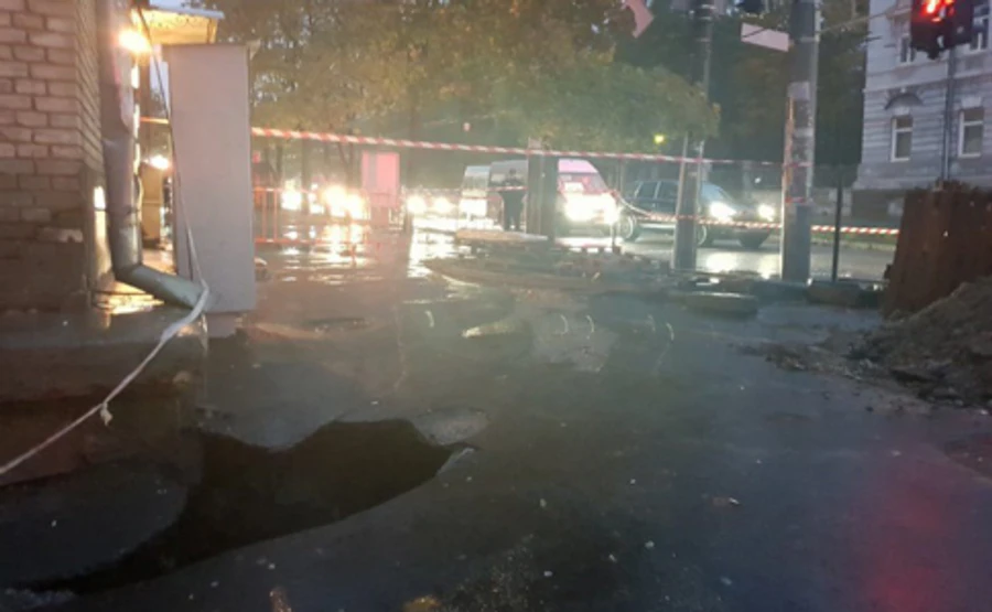 Евакуювали кількасот студентів через загрозу обвалу гуртожитку у Дніпрі 