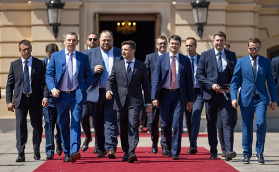 В Слуге народа рассказали, где будут искать будущих депутатов