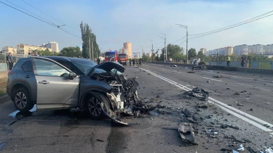 У Києві на Харківському шосе сталася смертельна ДТП: рух перекрито