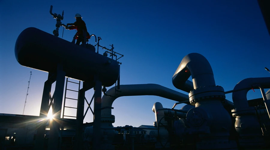 EU plan to phase out Russian energy imports clears first political hurdle, Reuters says