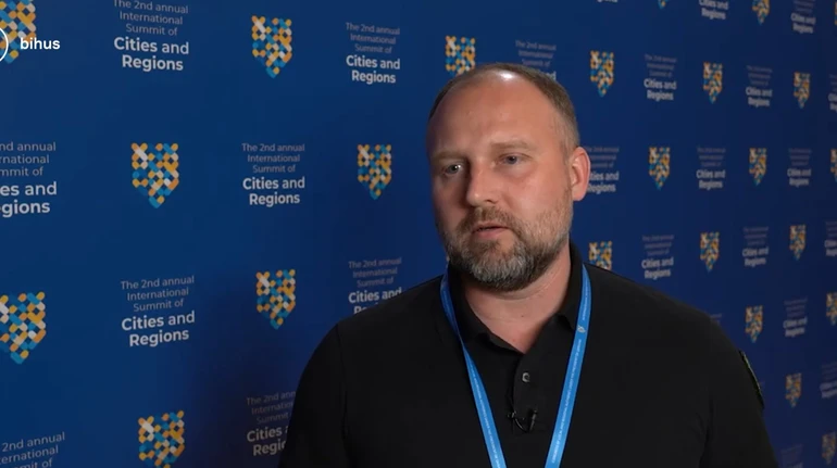 Голова фінрозвідки на тлі Мідаса й інших скандалів проводив час у закордонних відрядженнях – ЗМІ