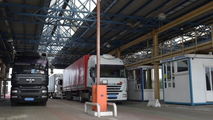 Border blockade to cause more damage to Poland than Ukraine