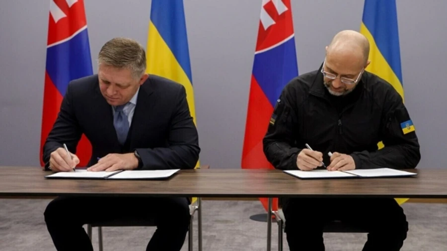 Ukraine's and Slovakia's PMs sign joint statement emphasising trust and respect