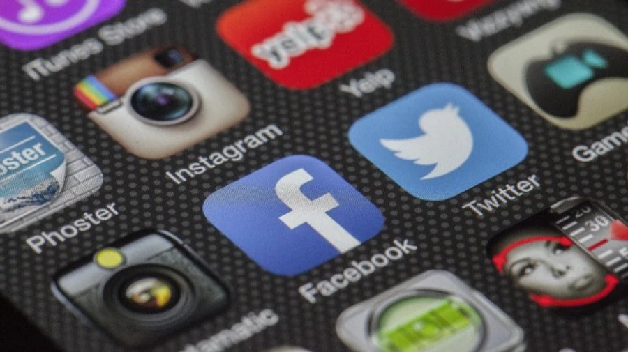 Росія почала стягнення з Facebook великого штрафу за заборонений контент