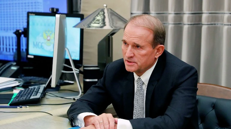 Медведчук прокоментував обшуки та підозру у держзраді