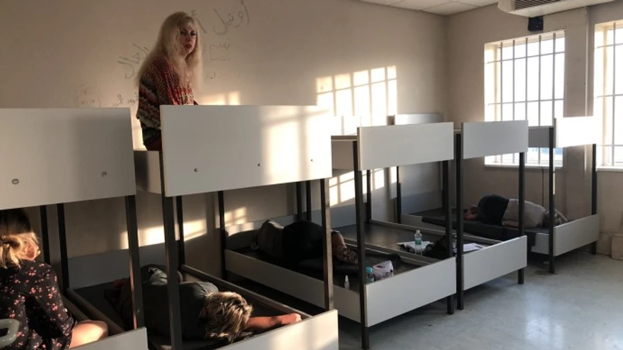 Консула України пустили до українців, затриманих в аеропорту Афін