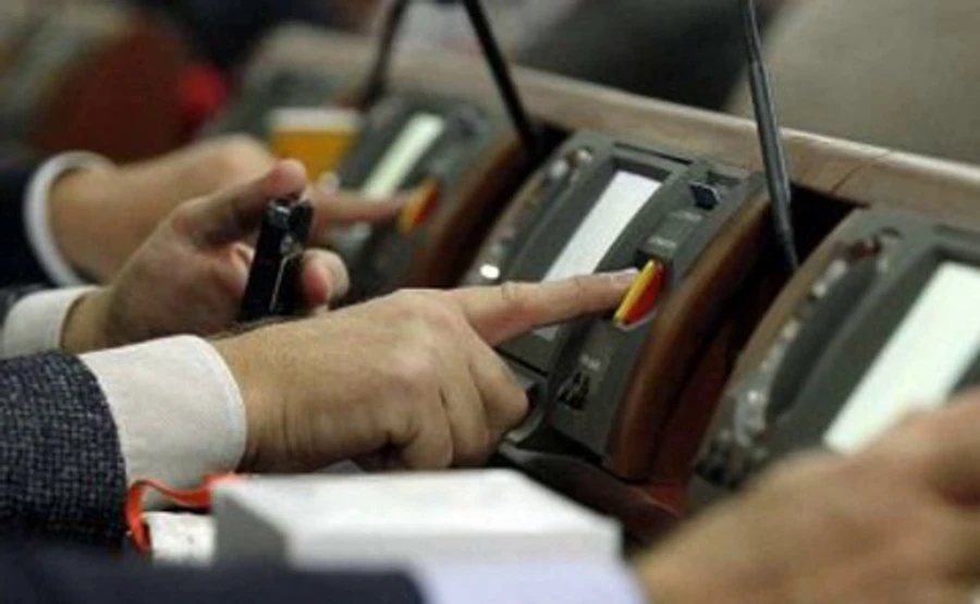 У Слузі народу розповіли, де шукатимуть голоси для змін у Конституцію