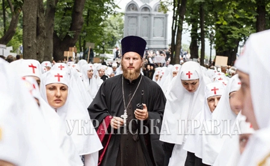 Поліція нарахувала 20 тисяч вірян на ході УПЦ МП, церква множить на десять