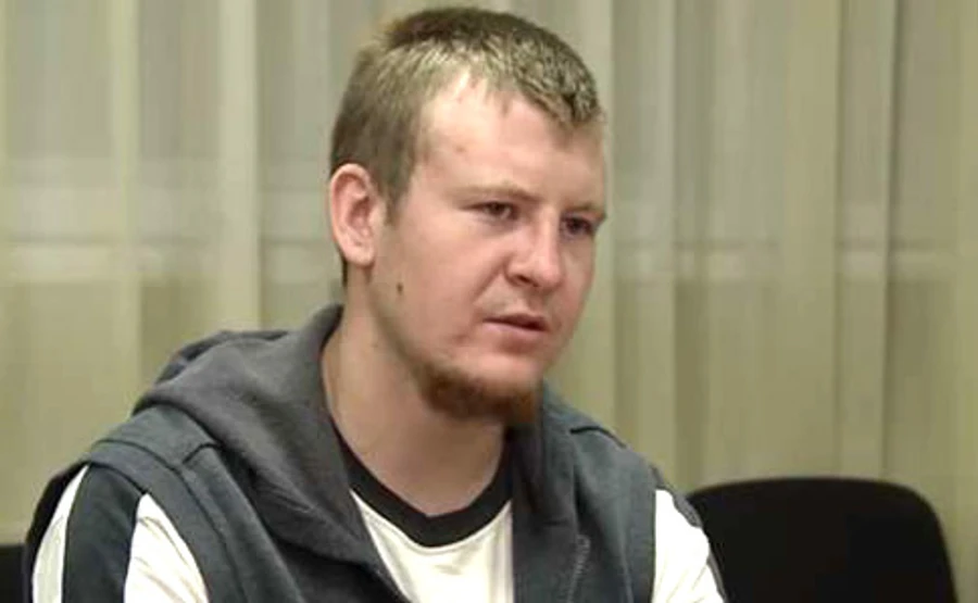 Мать военного РФ Агеева просит Порошенко его помиловать