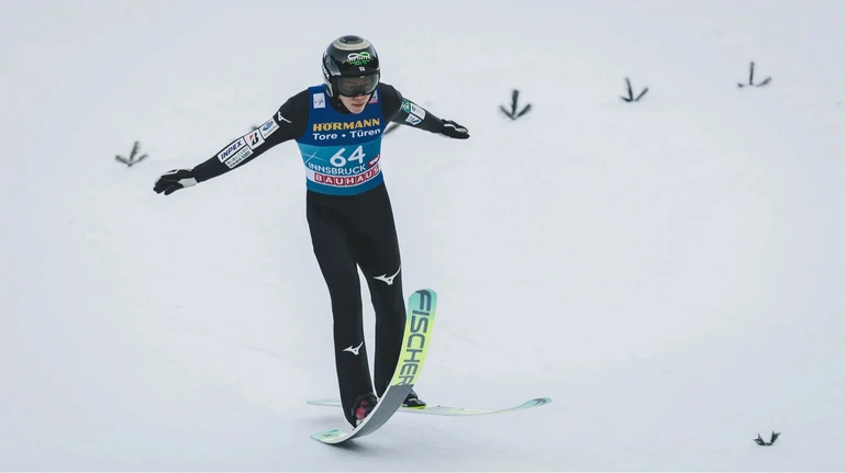 Японія виграла скандальний командний турнір на чемпіонаті світу з польотів на лижах