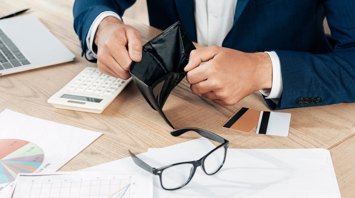 Russian companies' debt has reached highest level since global financial crisis, Ukrainian intelligence says