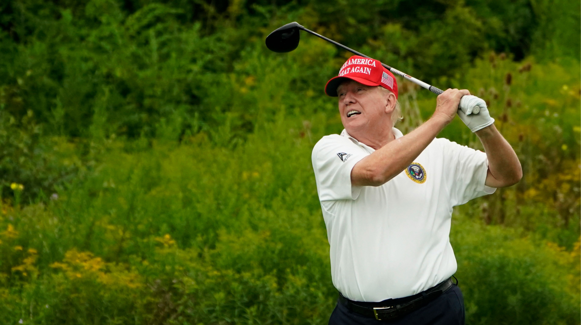 На території гольф-клубу Трампа в Каліфорнії затримали озброєного чоловіка