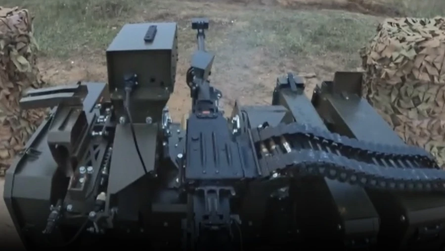Russians show tests of upgraded Courier ground robotic system with machine guns – video