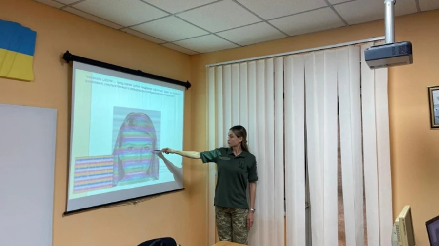 Растет количество попыток использования поддельных документов на границе