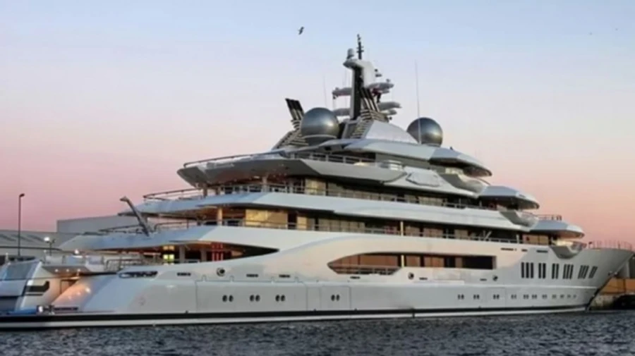 Суд в США не разрешил продать конфискованную яхту российского олигарха Керимова