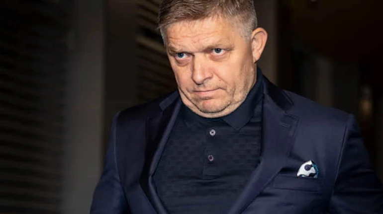 Фіцо обирає війну: як прем'єр Словаччини збирається використати замах на себе