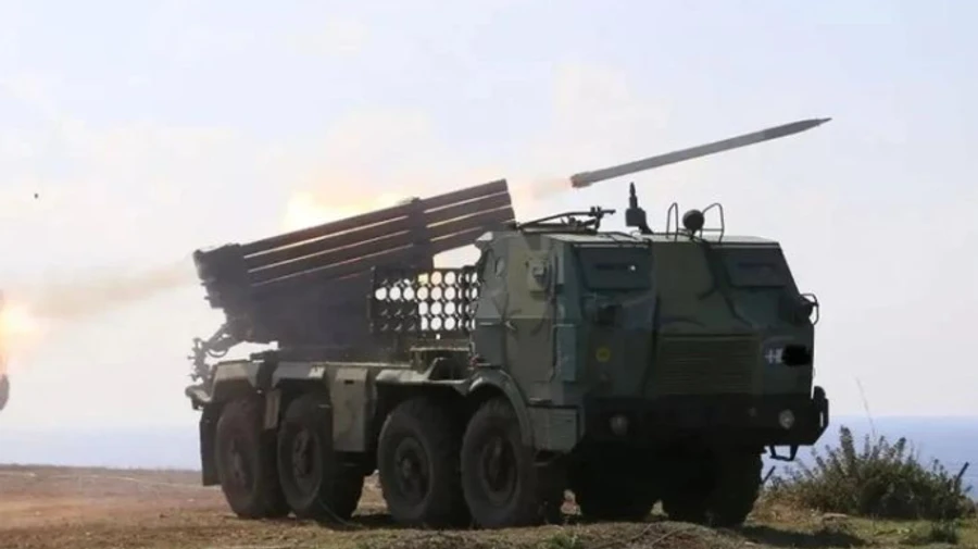 РФ заявила о сбитии ракет и БПЛА над двумя своими областями