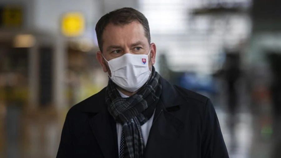 Криза у Словаччині через Спутник V: прем’єр іде у відставку