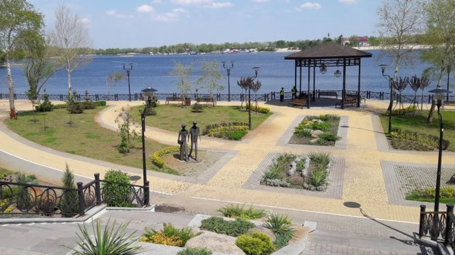 Киев снимает часть карантинных ограничений, но маски и не больше двоих – в силе