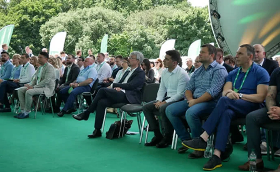 Слуга народа исключила из списка 7 кандидатов