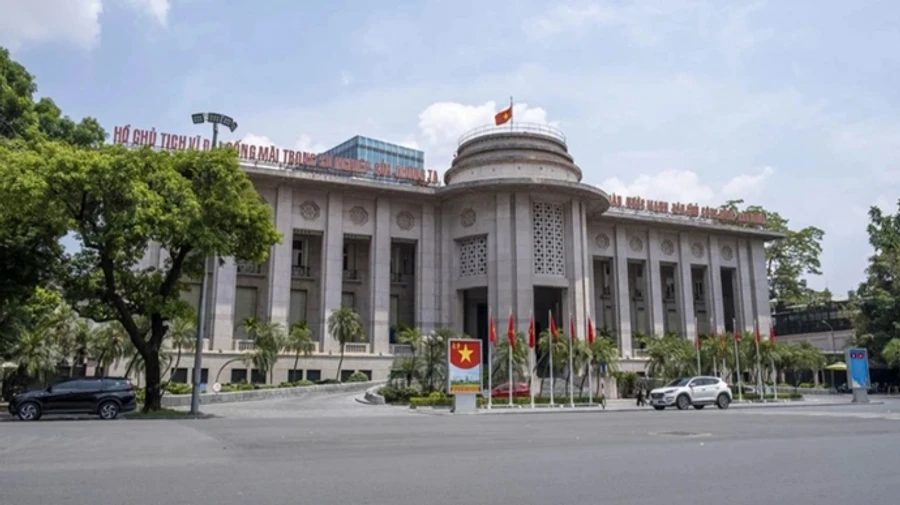 Vietnamese banks tighten payment rules for Russian companies over sanctions risk