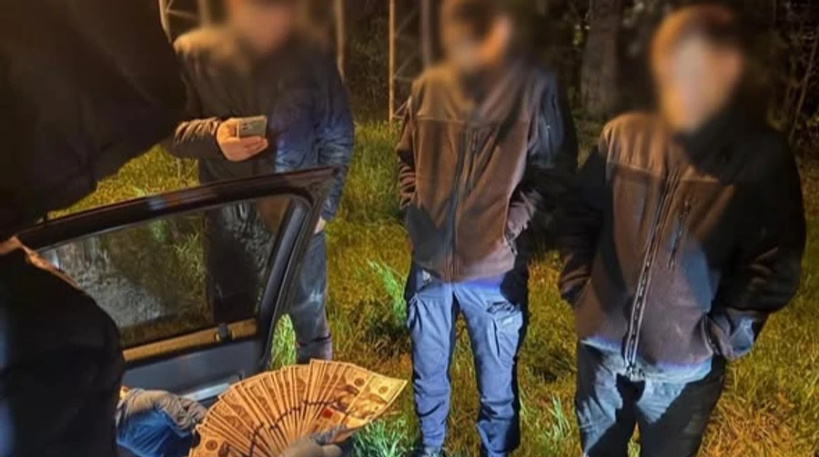 У Румунію за €8 тисяч – на Львівщині викрили чоловіка, що готував іншому втечу за кордон