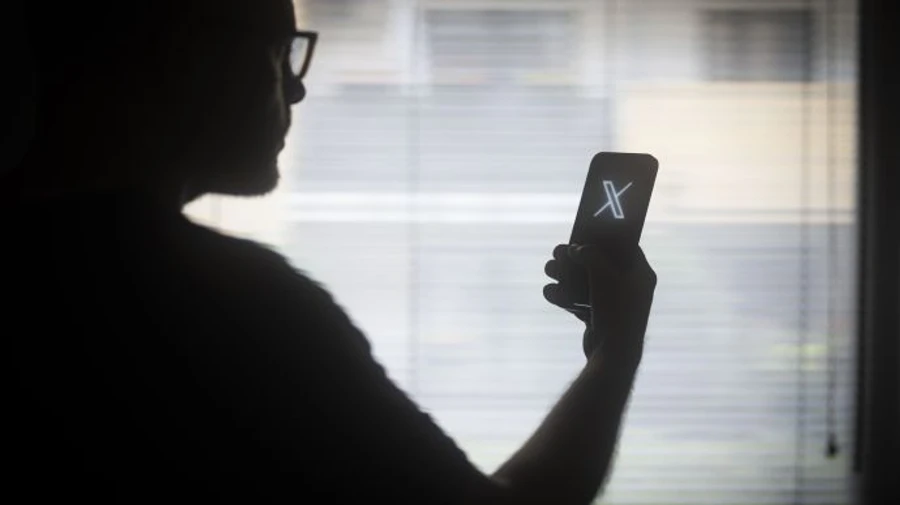 Єврокомісія каже, що соцмережа X є найбільшим джерелом російської дезінформації
