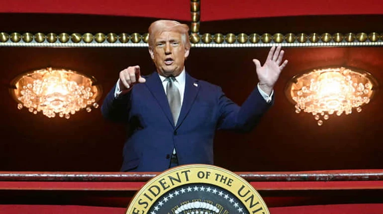 100 днів, які змінили світ. Що вже зробив президент Трамп та чи можливо це розвернути