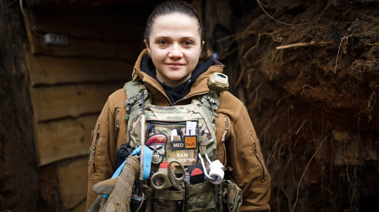 В еваку ми всім пораненим обіцяємо випити з ними кави. Кілька спокійних годин з життя медиків поблизу Бахмута