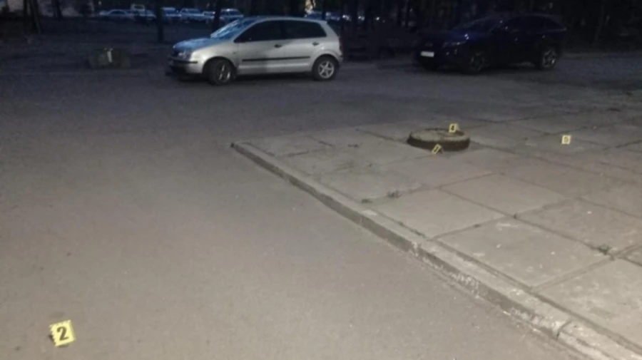 У Кам’янському чоловік вчинив стрілянину з автомата Калашникова