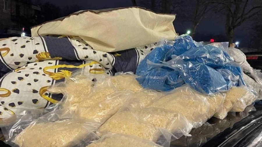 У Києві патрульні зупинили авто з наркотиками на 20 мільйонів