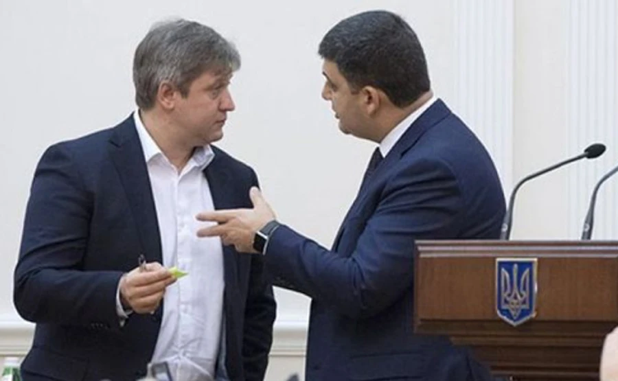 Гройсман определяется, увольнять ли Данилюка