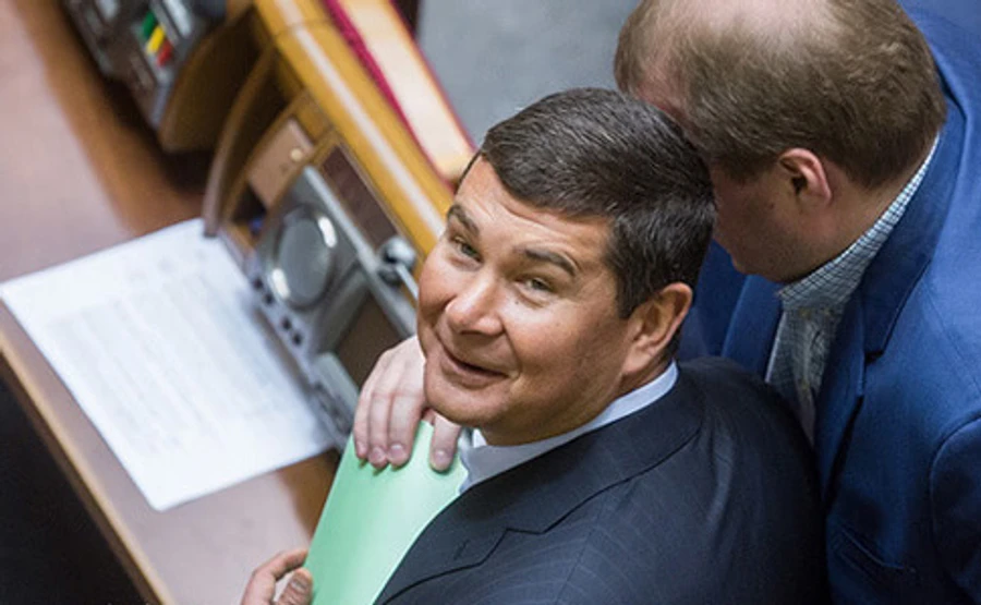 Онищенко показав свою американську візу